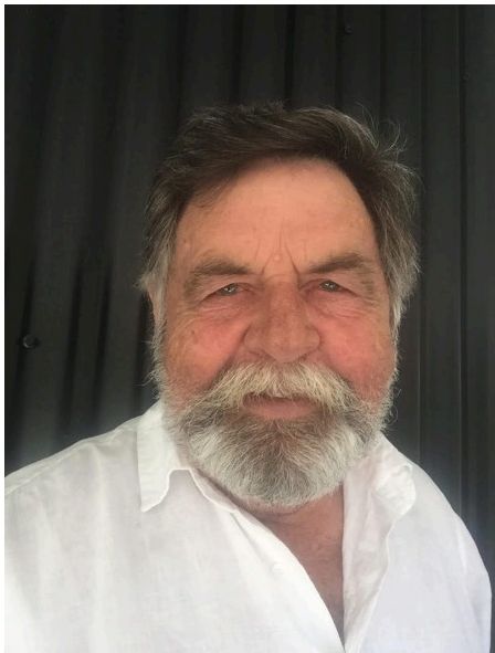 Portrait of Dan Thompson, CEO & Co-founder of StaffChecks